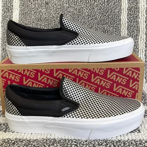 Vans Classic Slip-On Sparkle Check Black/True White WMNS sneakers-platforms - Picture 1 of 16